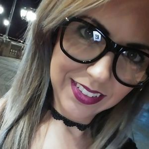 Meet your Posher, Kiomara